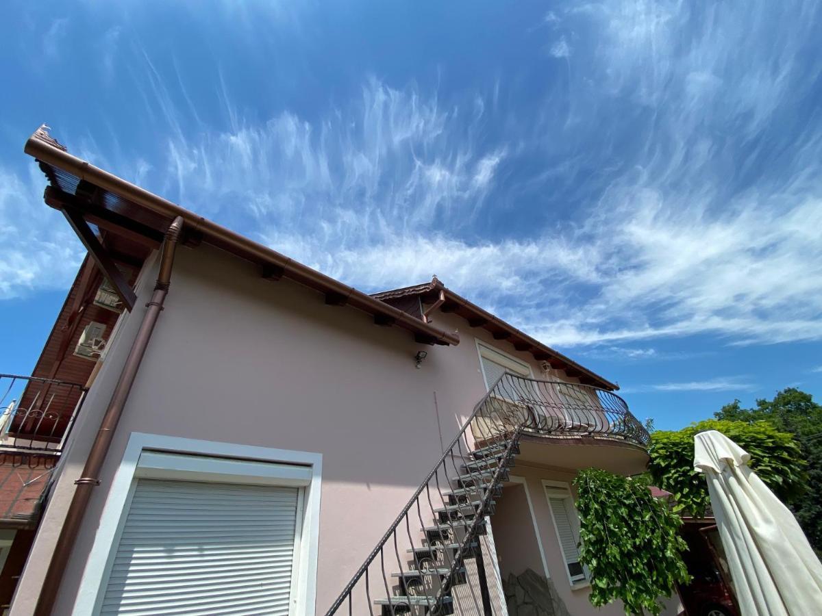 Do-Ti Apartmanhaz Balatonlelle Ngoại thất bức ảnh