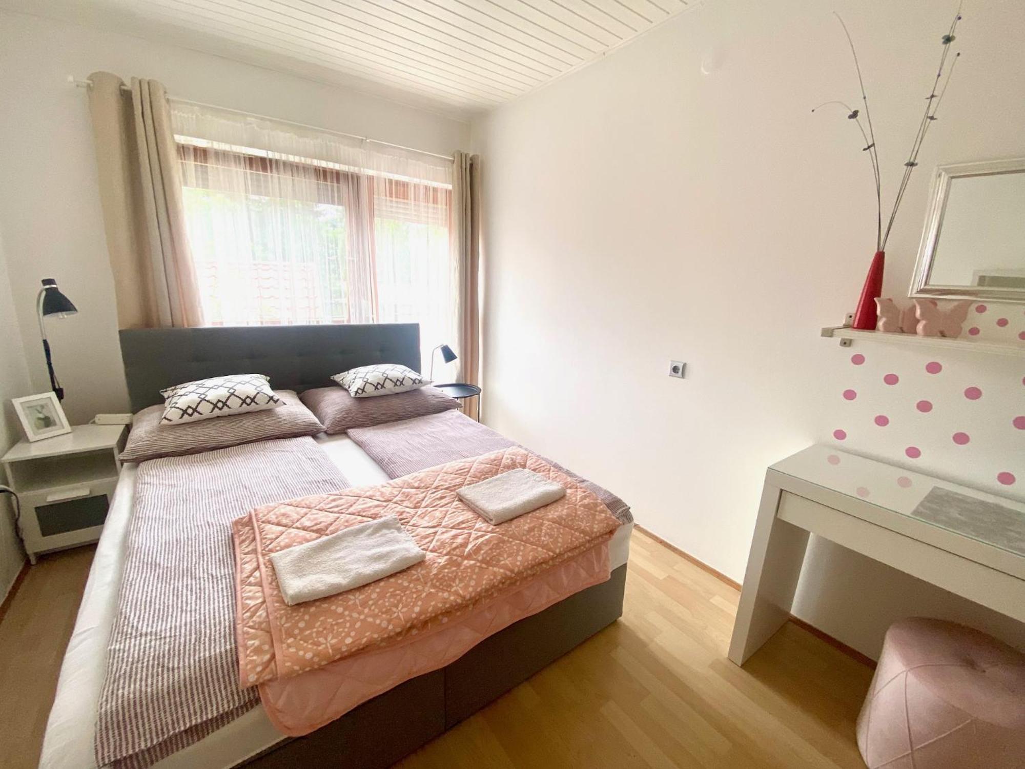 Do-Ti Apartmanhaz Balatonlelle Ngoại thất bức ảnh